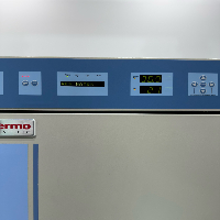 Thermo Scientific NAPCO Series 8000 WJ Double Stack Co2 Incubator image 3
